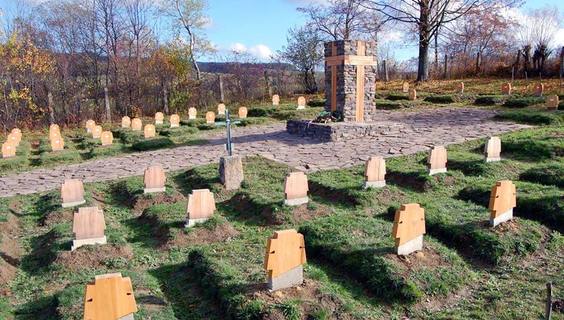 Vojnový cintorín I. svetovej vojny becherov