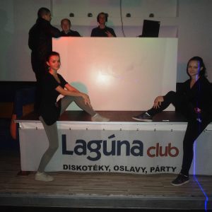 Zbojnicka pivnica a Laguna club